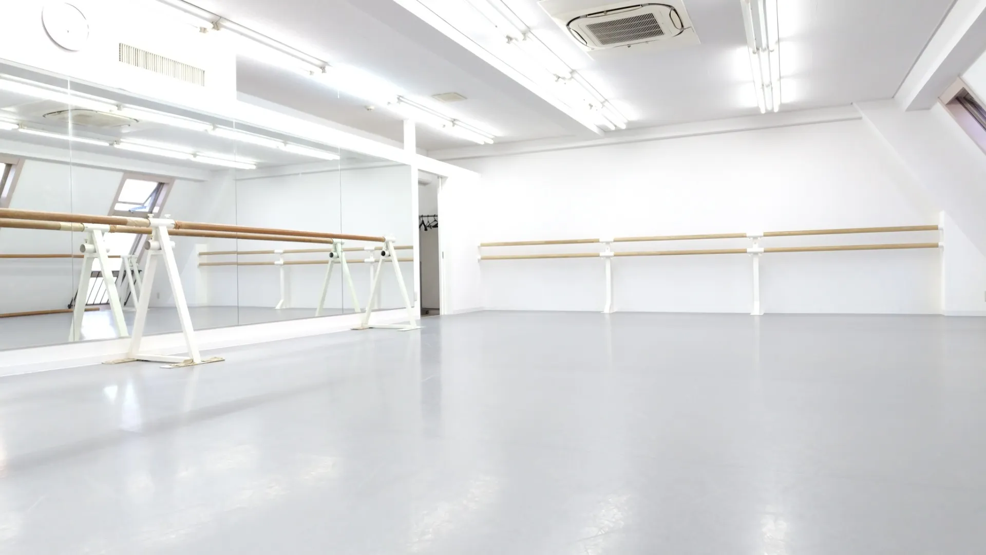 鳥越久美子バレエアカデミー